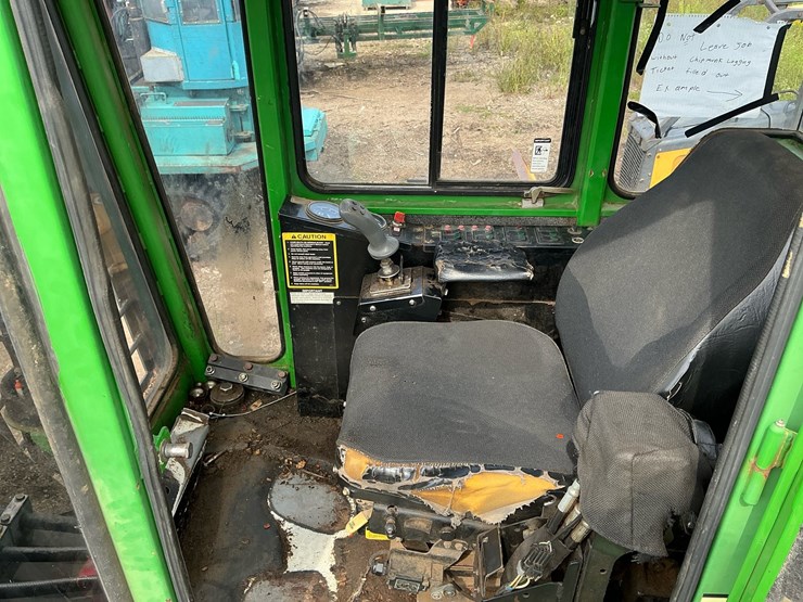 deere-335c-image-17