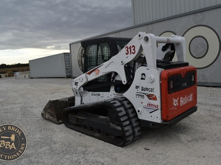 2019-bobcat-t770-image-15