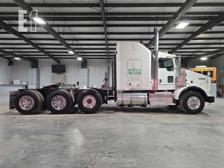2009-kenworth-t800-image-6