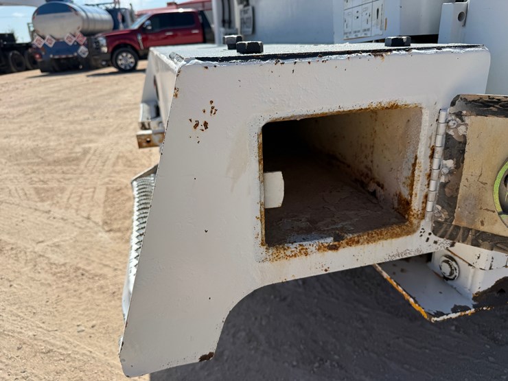 2010-international-durastar-4400-image-22