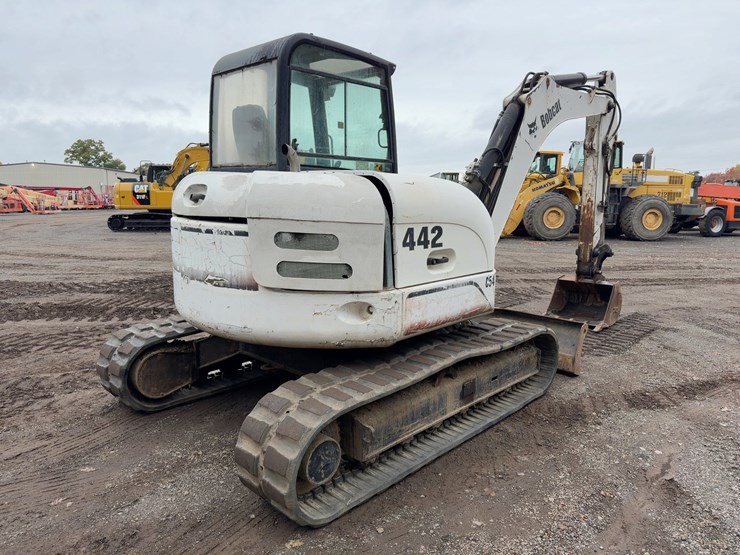2005-bobcat-442-image-5