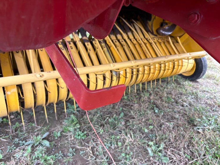 2008-new-holland-br7060-image-6