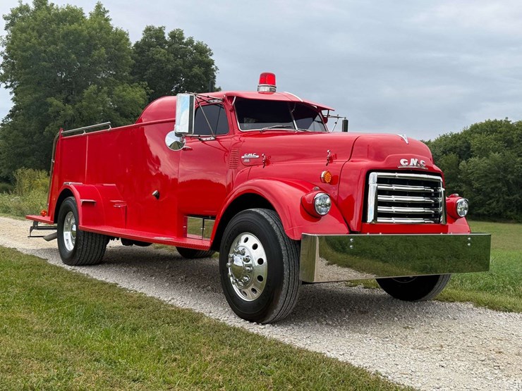 1953-gmc-630-event-truck-image-61