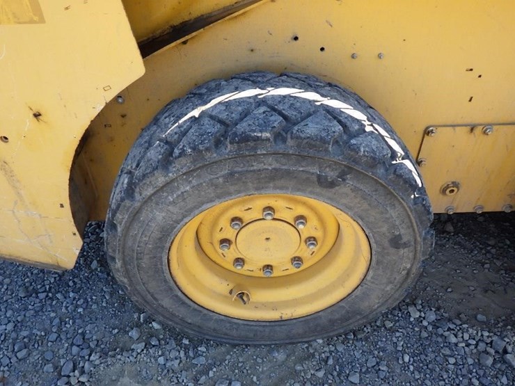 deere-318g-image-12