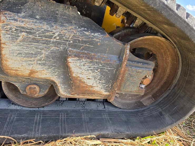 deere-333g-image-60