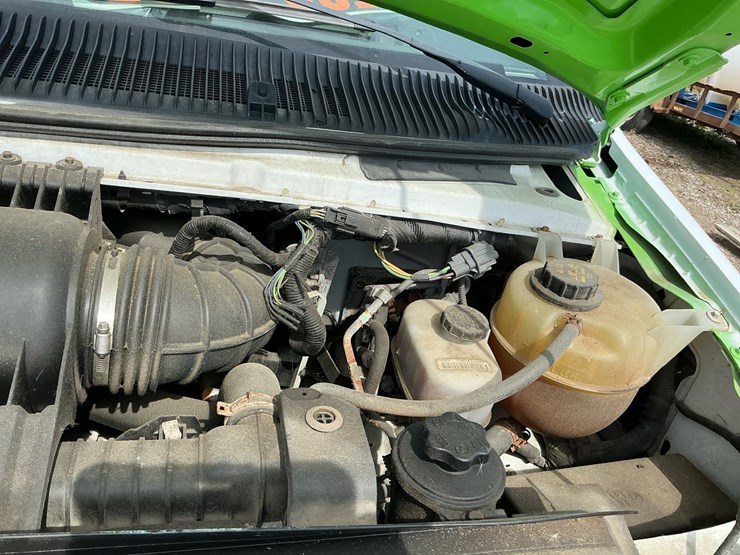 2016-ford-e350-image-14