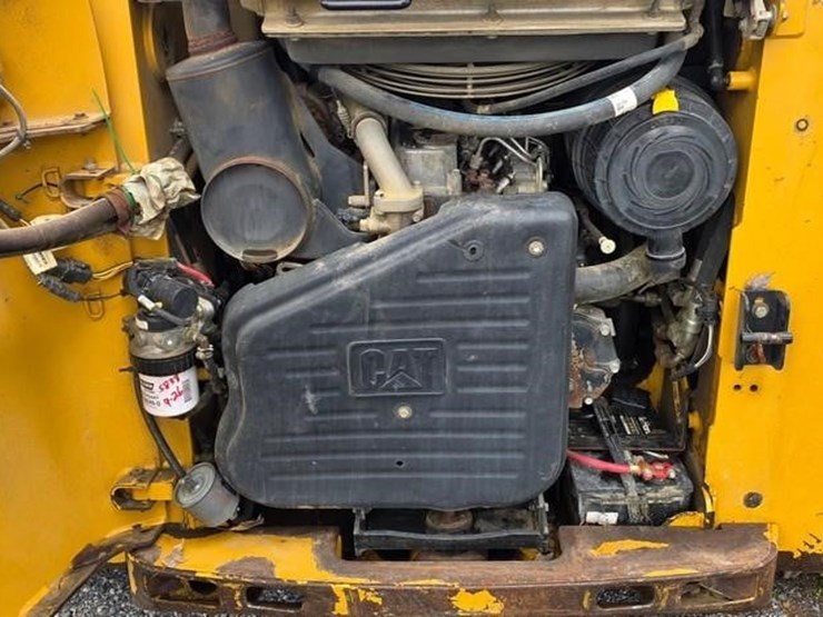 2012-caterpillar-259b3-image-42