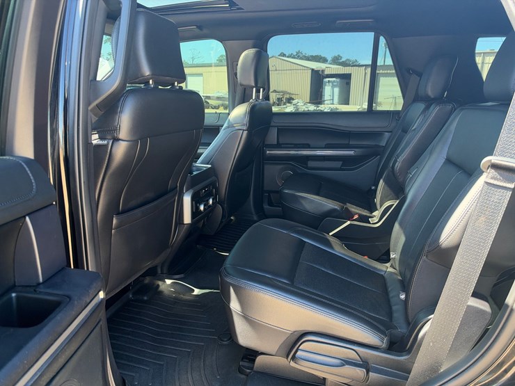 2020-ford-expedition-image-6