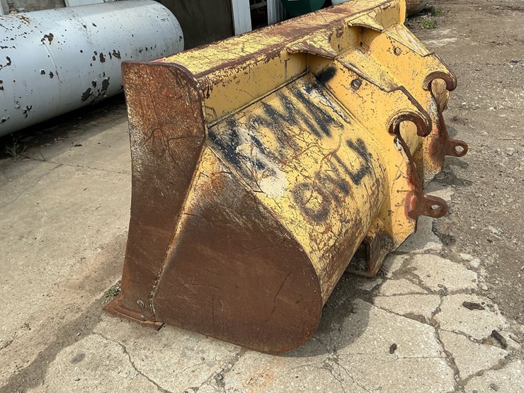 #320-•-komatsu-quick-coupler-wheel-loader-bucket-attachment-image-9