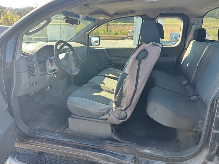 2005-nissan-titan-image-9