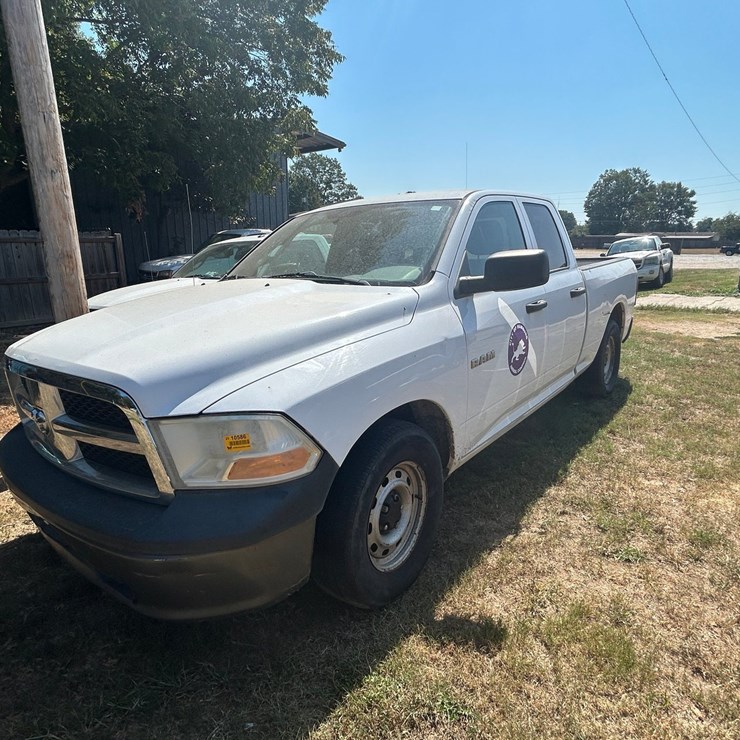 #10586 • 2010 Dodge Ram Pickup Pickup 1D7RB1GK1AS181216 INV#10586