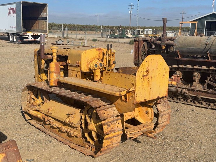 caterpillar-twenty-two-image-3