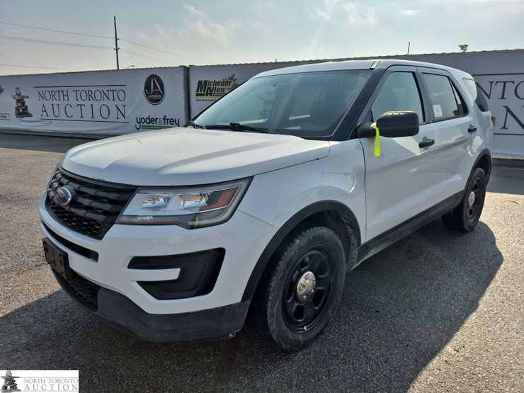 2018-ford-explorer-image-1