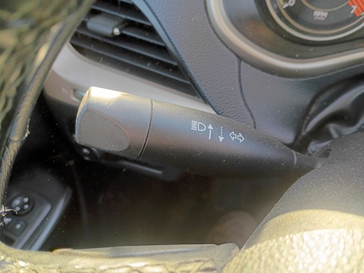2014-jeep-cherokee-image-43