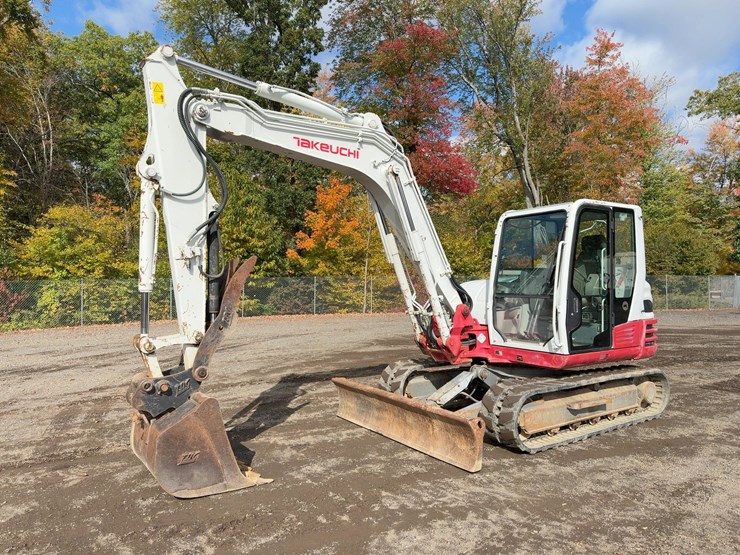 2017-takeuchi-tb290-image-1