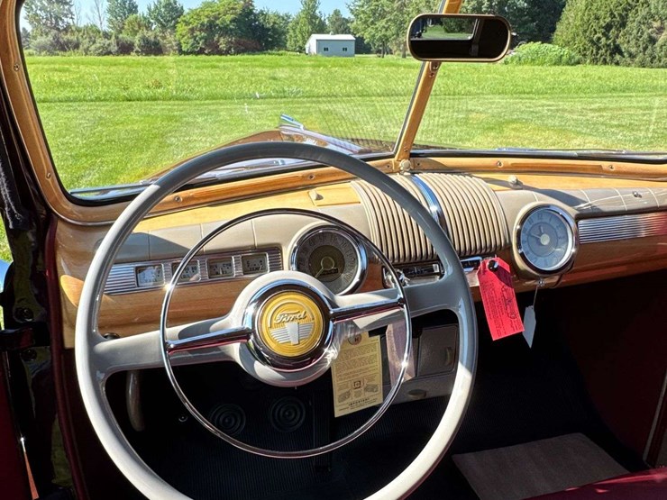1947-ford-super-deluxe-sportsman-image-161