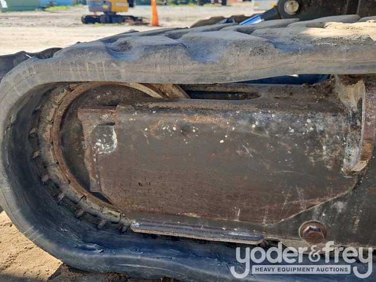 2019-bobcat-e35-image-22