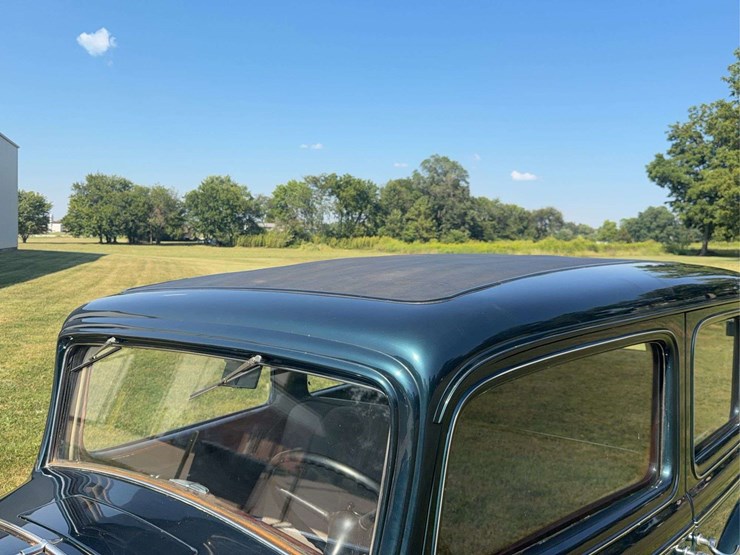 1932-cadillac-v-16-fleetwood-image-30