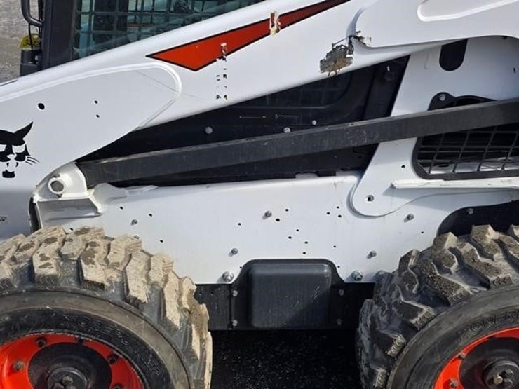 2023-bobcat-s740-image-27