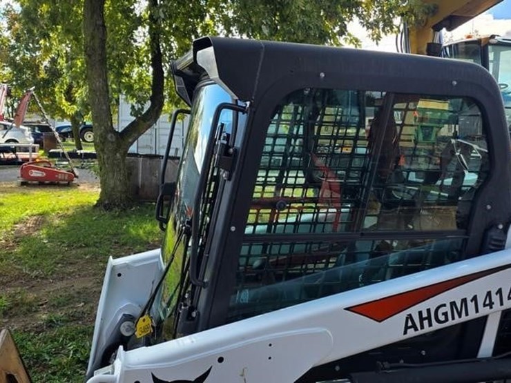2018-bobcat-s550-image-31