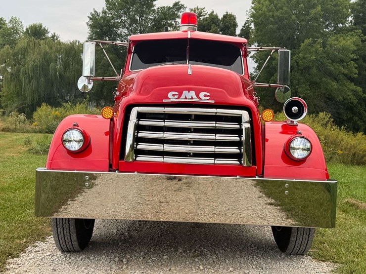 1953-gmc-630-event-truck-image-60