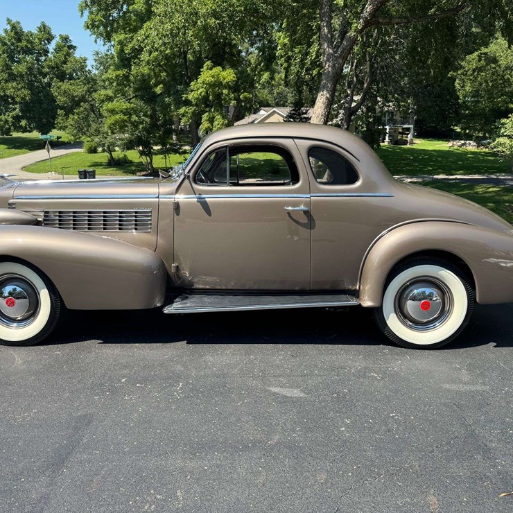 1937 LaSalle Series 50 Five-Passenger Coupe