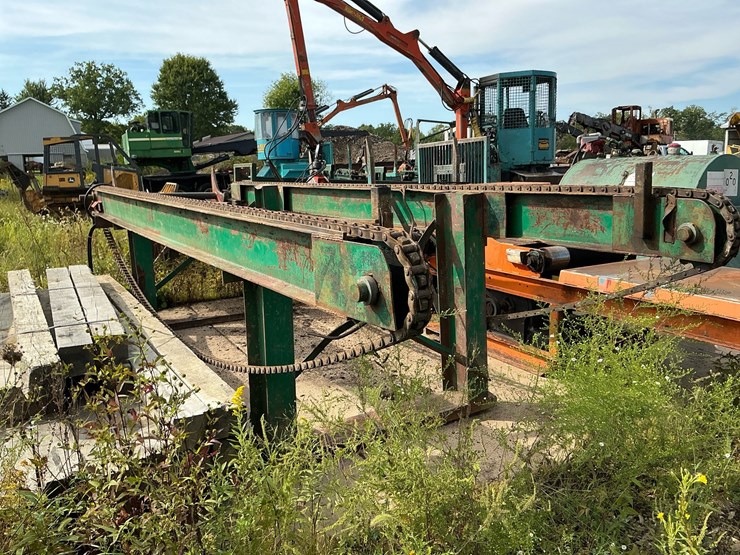 #128-•-log-deck-with-stop-and-loader-image-4