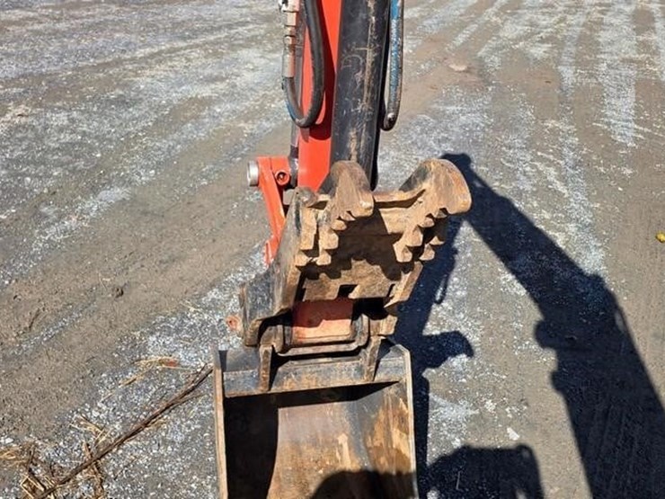 2025-kubota-kx033-4-image-35