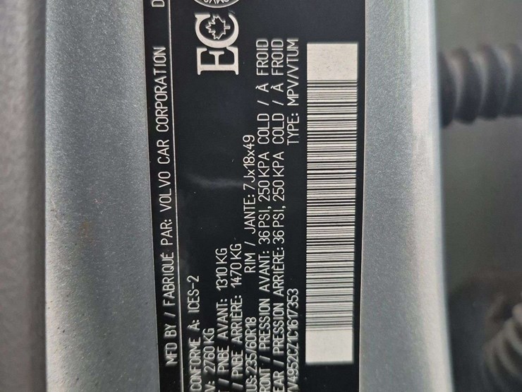 2012-volvo-xc90-image-16