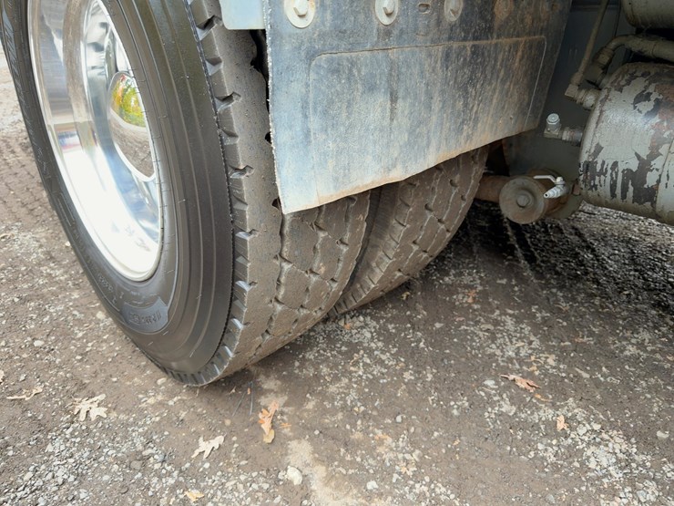 2006-caterpillar-c7-image-13