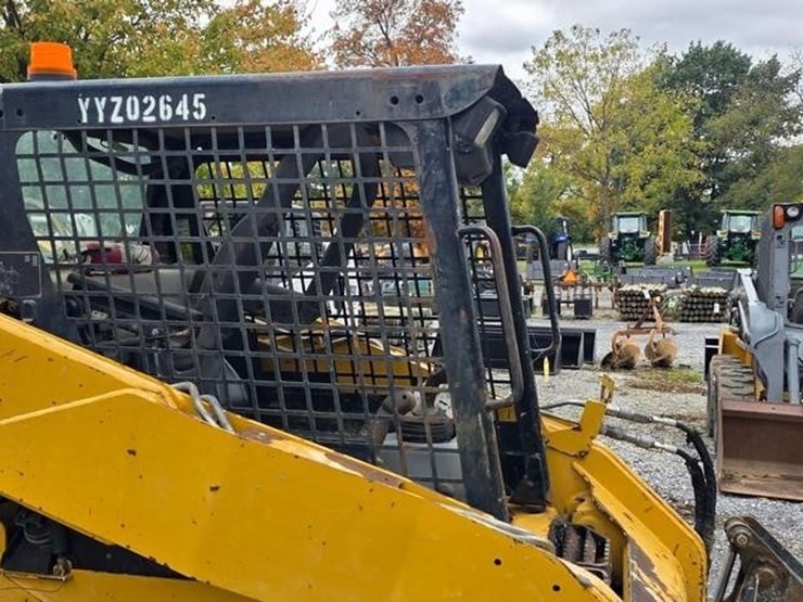 2012-caterpillar-259b3-image-34