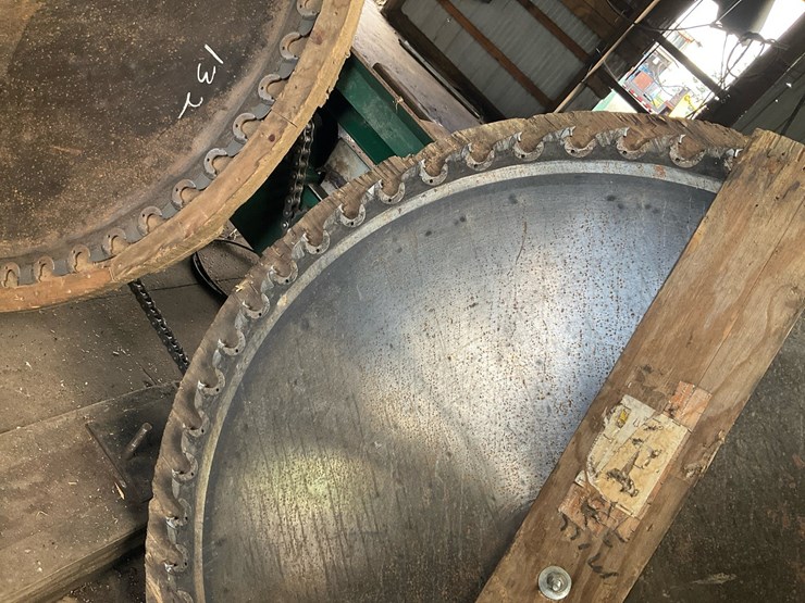 #136-•-56”-inserted-tooth-circular-saw-blades-image-3