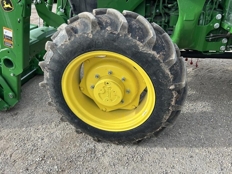 john-deere-5050e-image-8