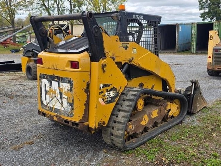 2012-caterpillar-259b3-image-4