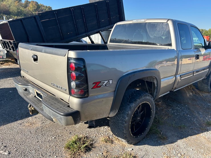 2004-chevrolet-1500-image-6