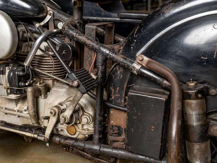 1941-indian-four-sidecar-motorcycle-image-11