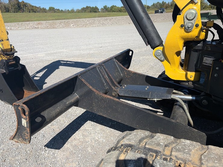 yanmar-vio55-image-5