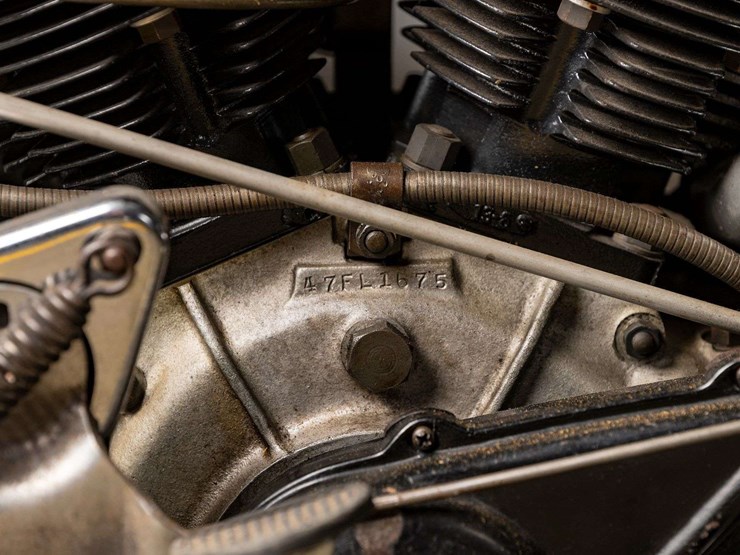 1947-harley-davidson-"74"-knucklehead-image-48