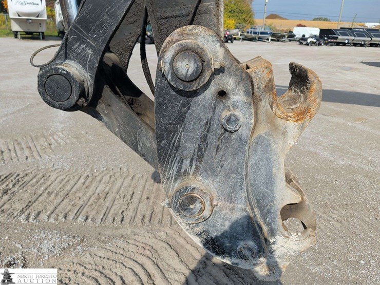 2010-john-deere-450-image-12