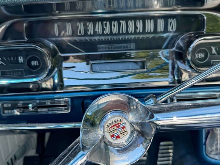 1957-cadillac-series-62-eldorado-biarritz-convertible-image-14