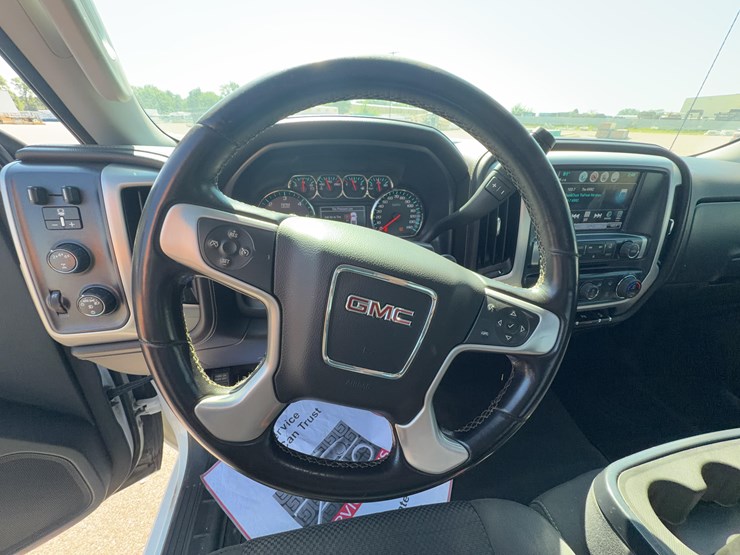 2019-gmc-sierra-2500-image-30