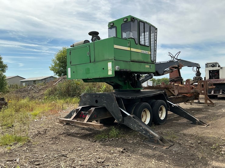 deere-335c-image-5