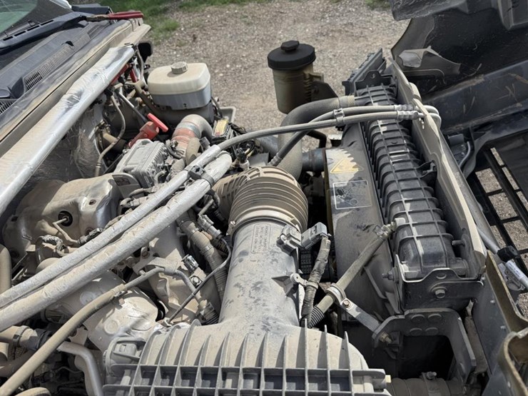 2022-chevrolet-6500-image-22