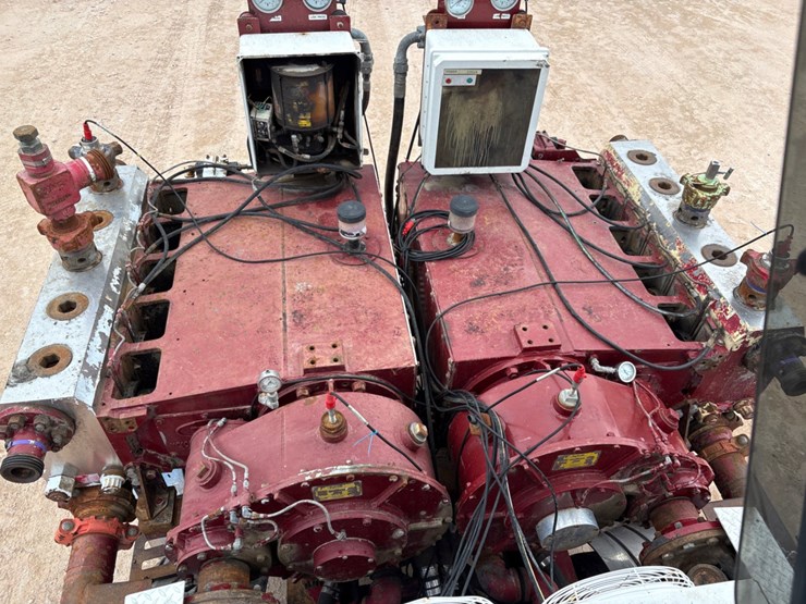 2012-caterpillar-c27-image-21