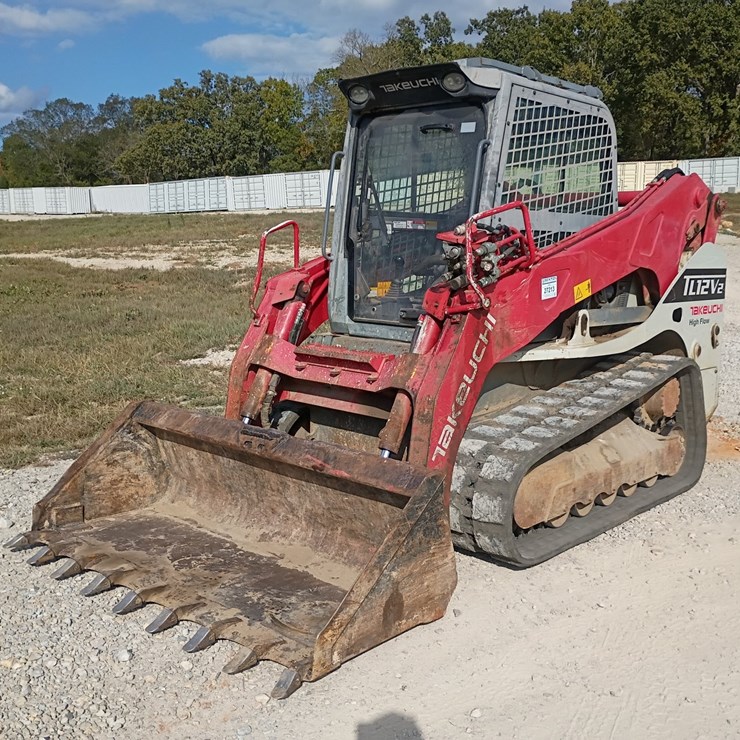 2017 TAKEUCHI TL12V2