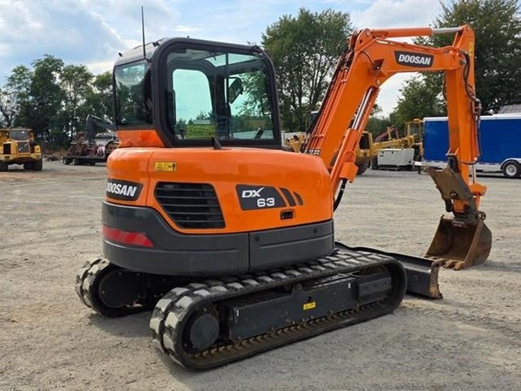 2023-doosan-dx63-3-image-3