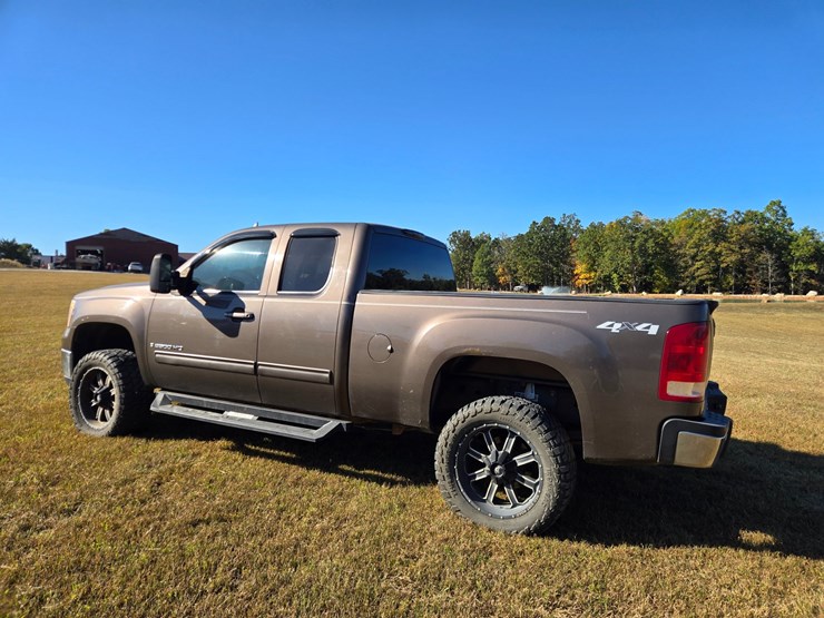2008-gmc-sierra-2500hd-image-7