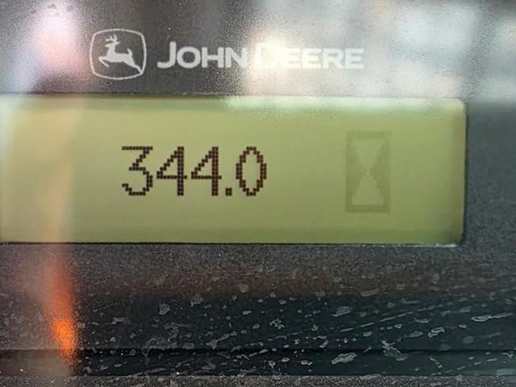 2015-deere-326e-image-55