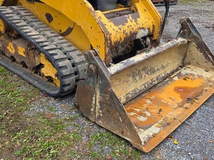2012-caterpillar-259b3-image-35