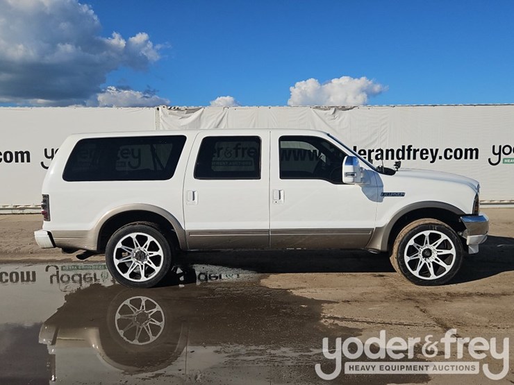2001-ford-excursion-image-5